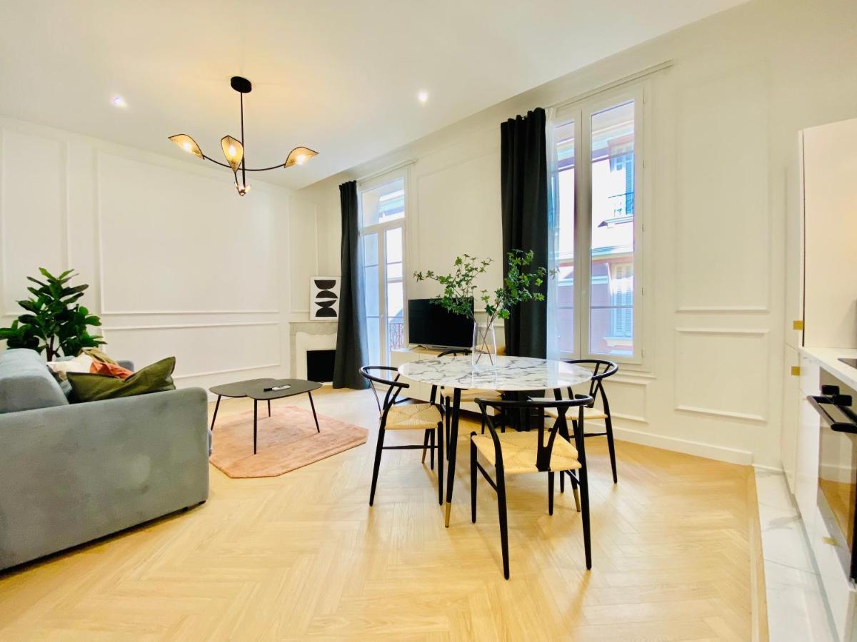 Newly Renovated Apartment With Balcony, Ac, Fiber Internet Monte Carlo Bagian luar foto