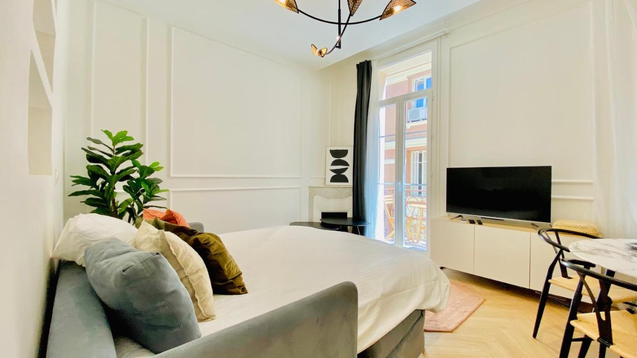 Newly Renovated Apartment With Balcony, Ac, Fiber Internet Monte Carlo Bagian luar foto
