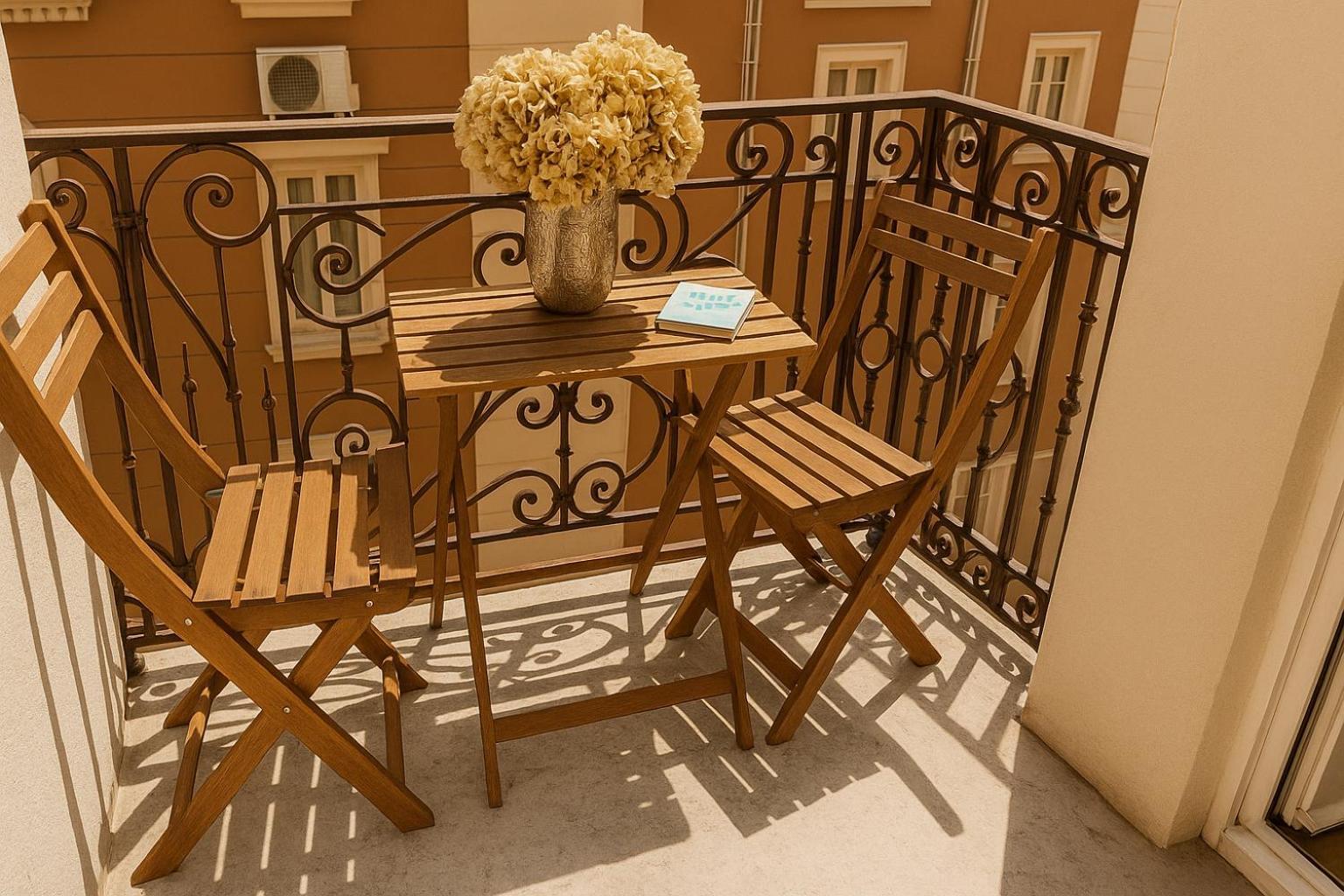 Newly Renovated Apartment With Balcony, Ac, Fiber Internet Monte Carlo Bagian luar foto