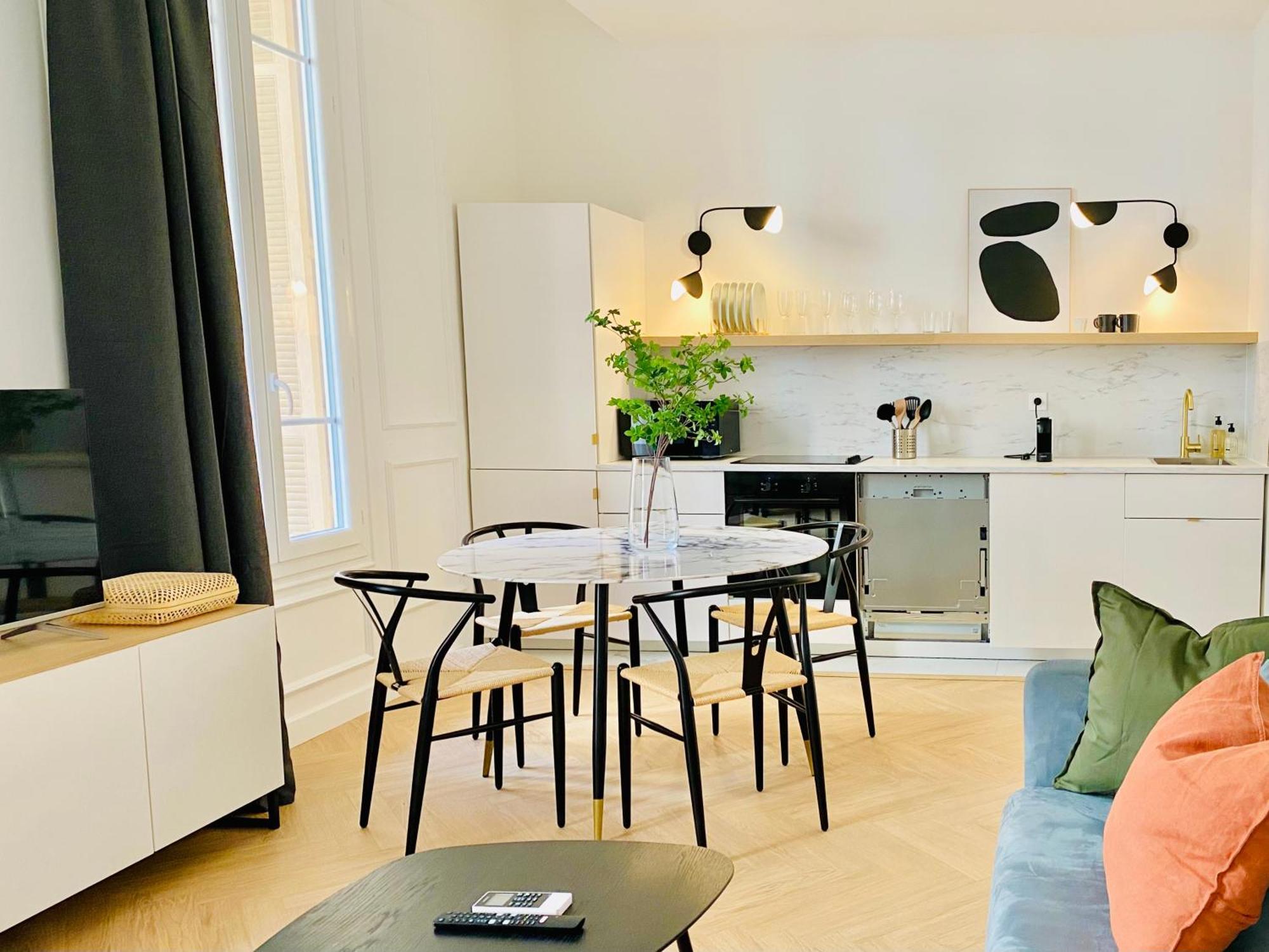 Newly Renovated Apartment With Balcony, Ac, Fiber Internet Monte Carlo Bagian luar foto