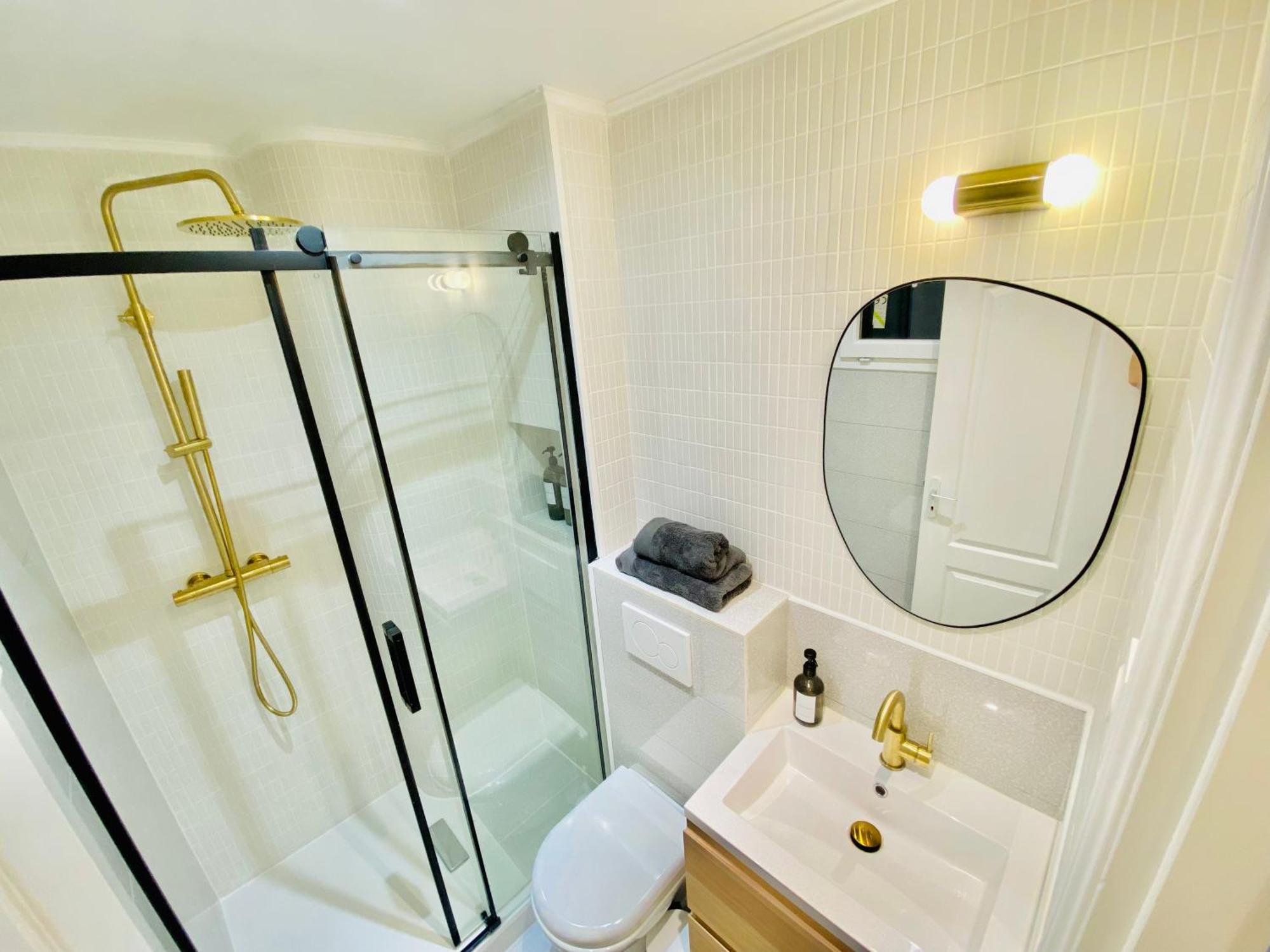 Newly Renovated Apartment With Balcony, Ac, Fiber Internet Monte Carlo Bagian luar foto