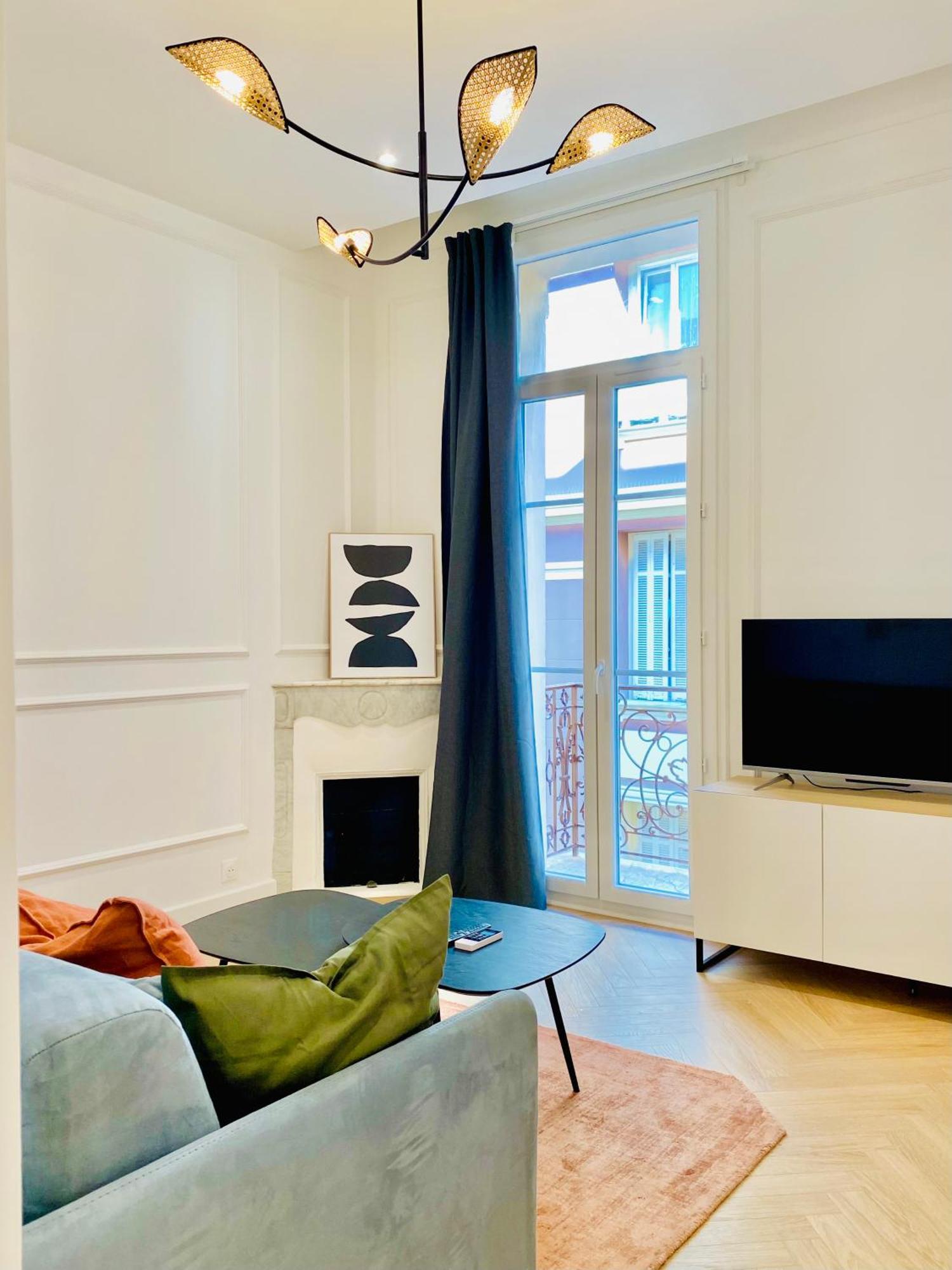 Newly Renovated Apartment With Balcony, Ac, Fiber Internet Monte Carlo Bagian luar foto
